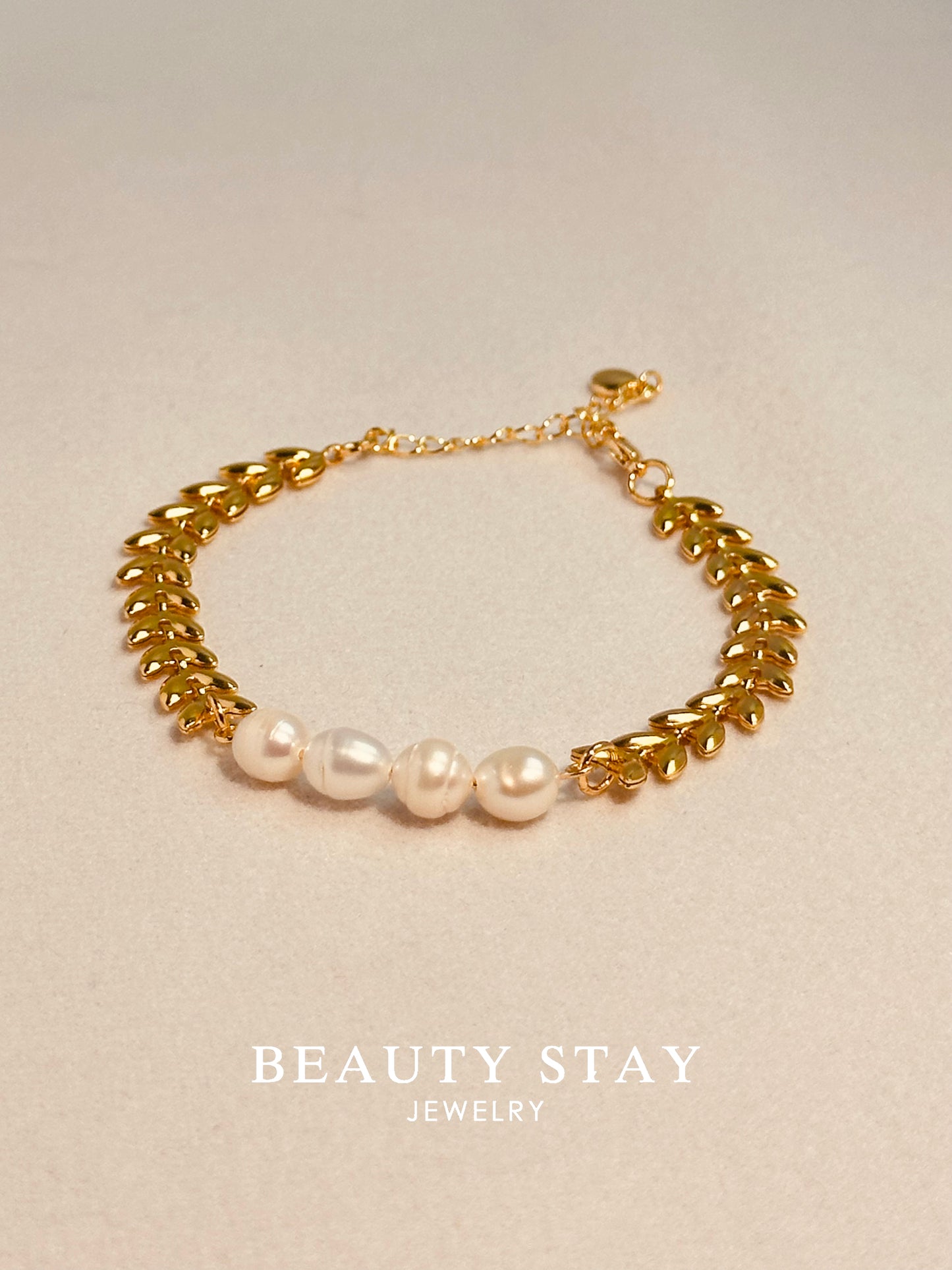 Baroque gold pearl bracelet-Leaf