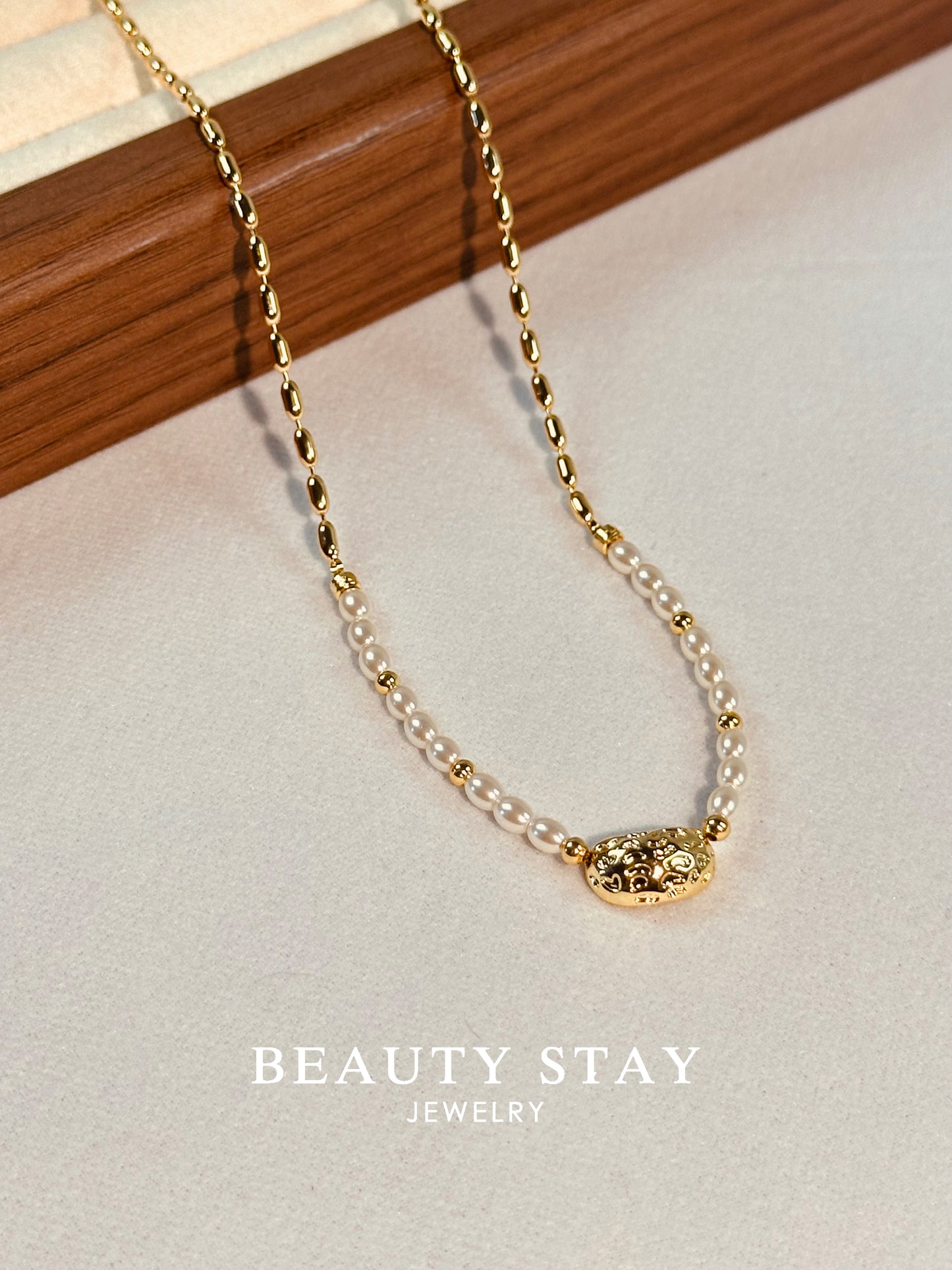 Pearl  Gold-plated Bean Pendant Necklace