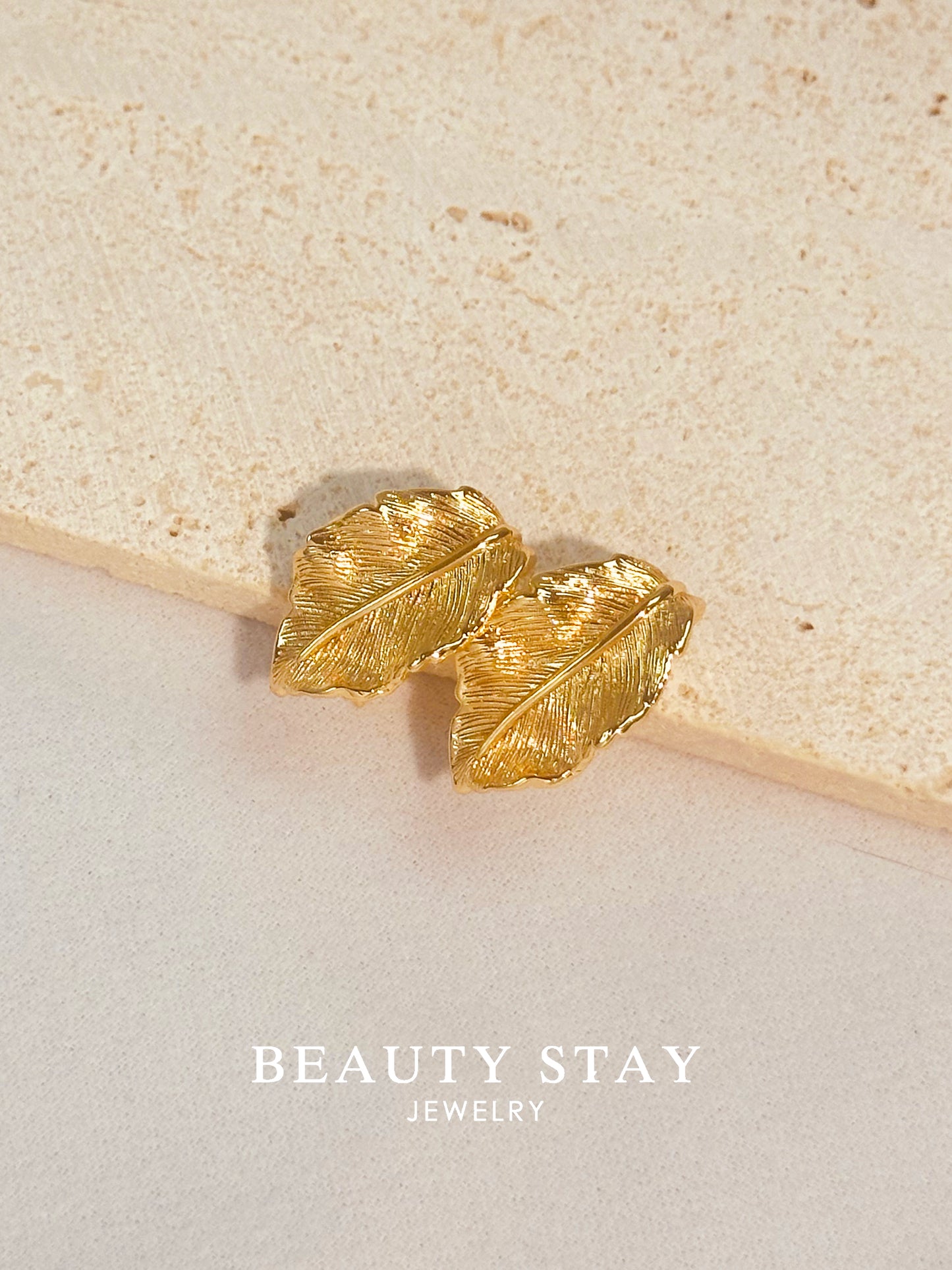 Gold plated versatile earrings-leaf