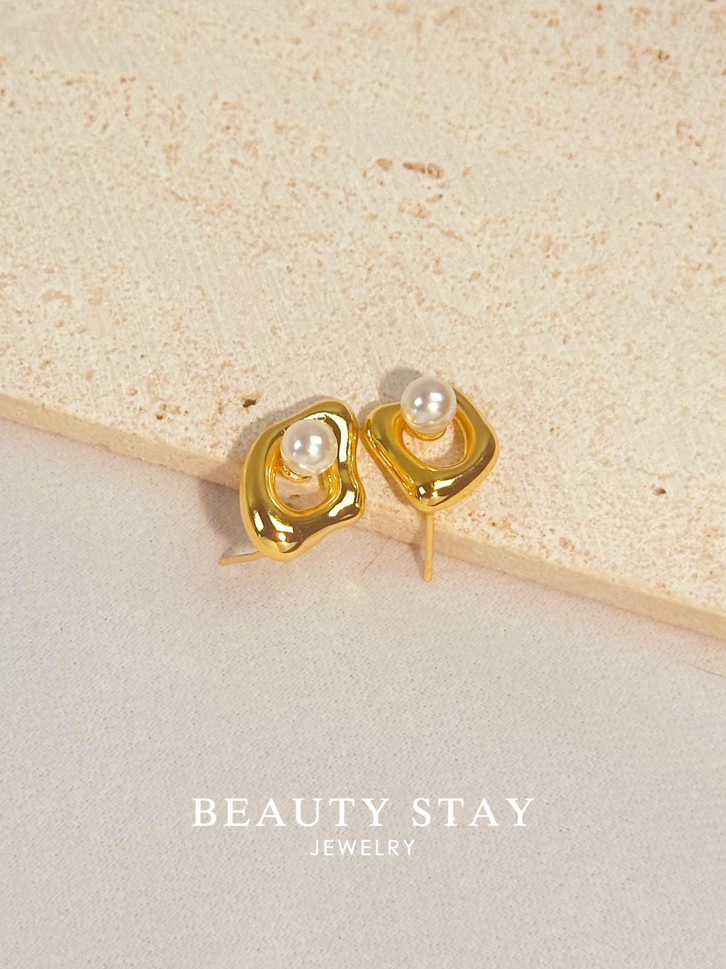 Gold plated versatile earrings-Peral